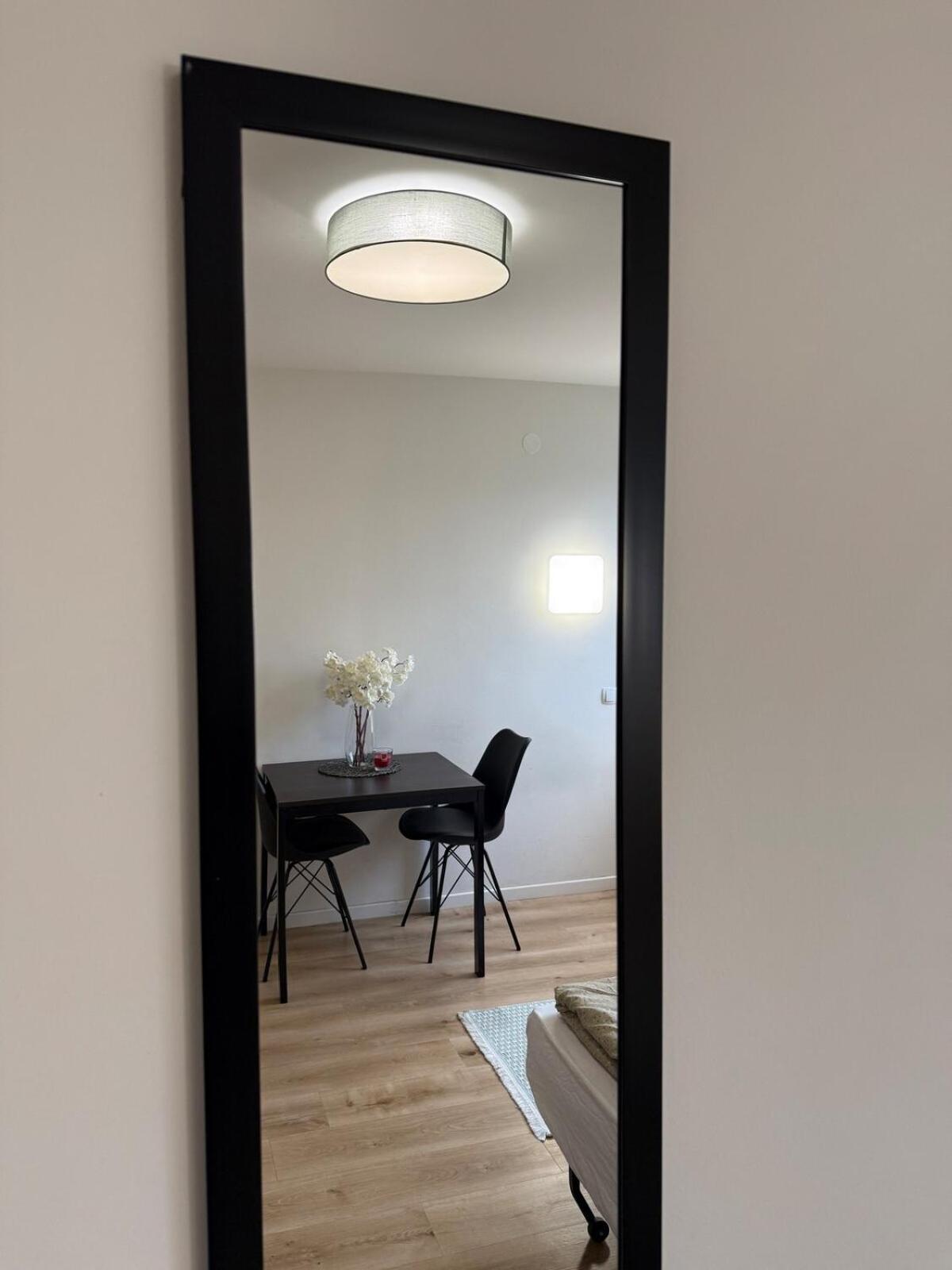 Cozy & Renovated In A Practical Location Ljubljana